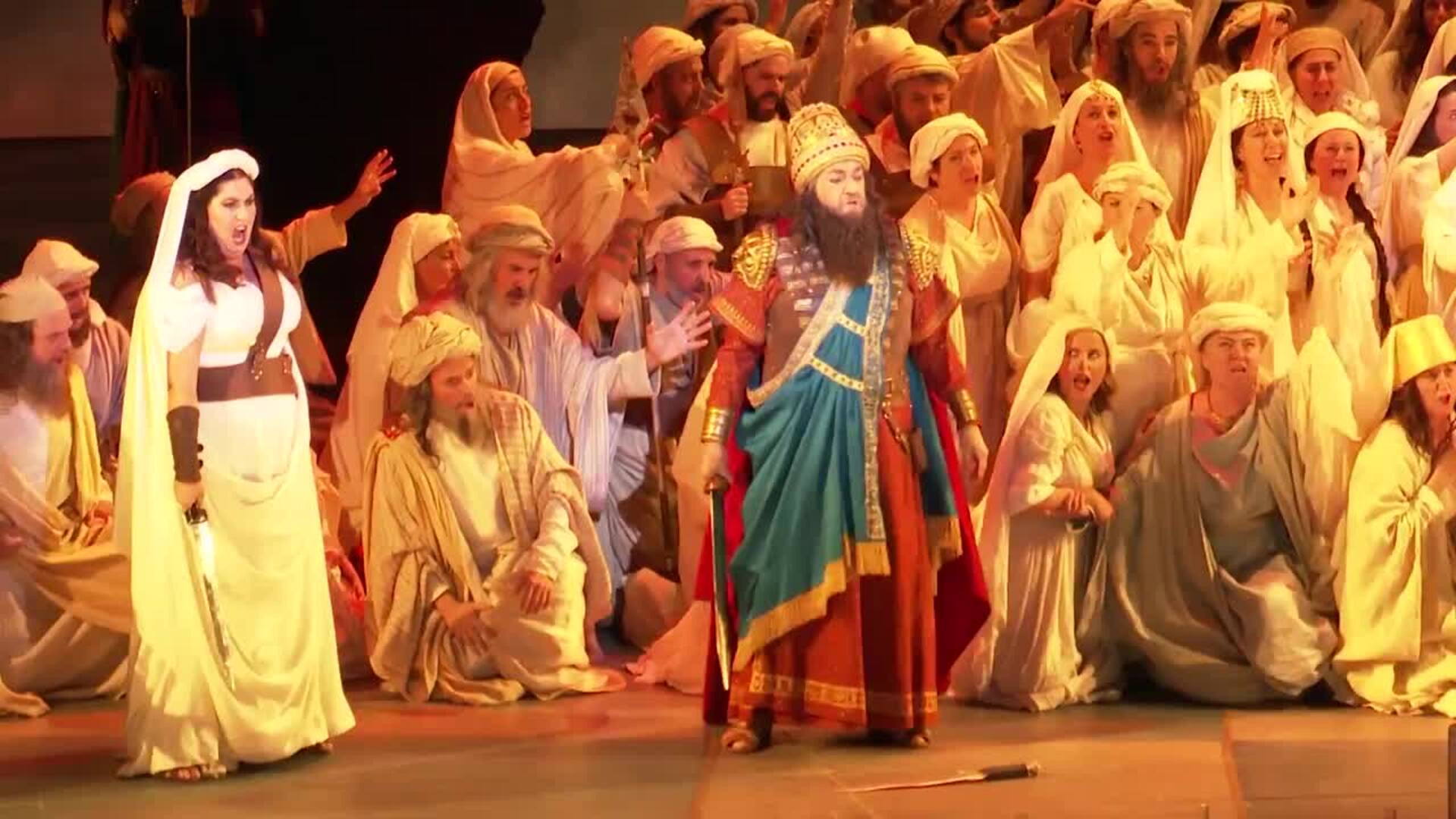 Plácido Domingo vuelve a València con Nabucco y rompe su silencio