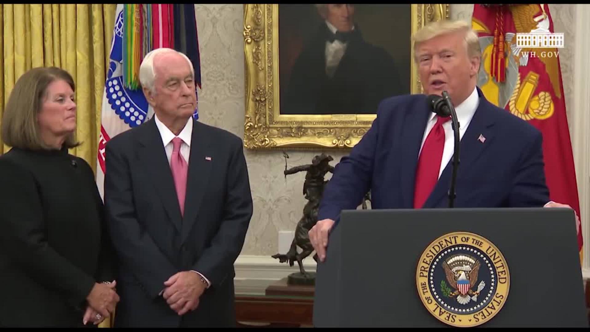 Trump, acusado de abuso de poder y obstrucción al Congreso