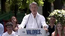 Feijóo acusa a Vox de querer regalarle a Sánchez una victoria por su petición de moción