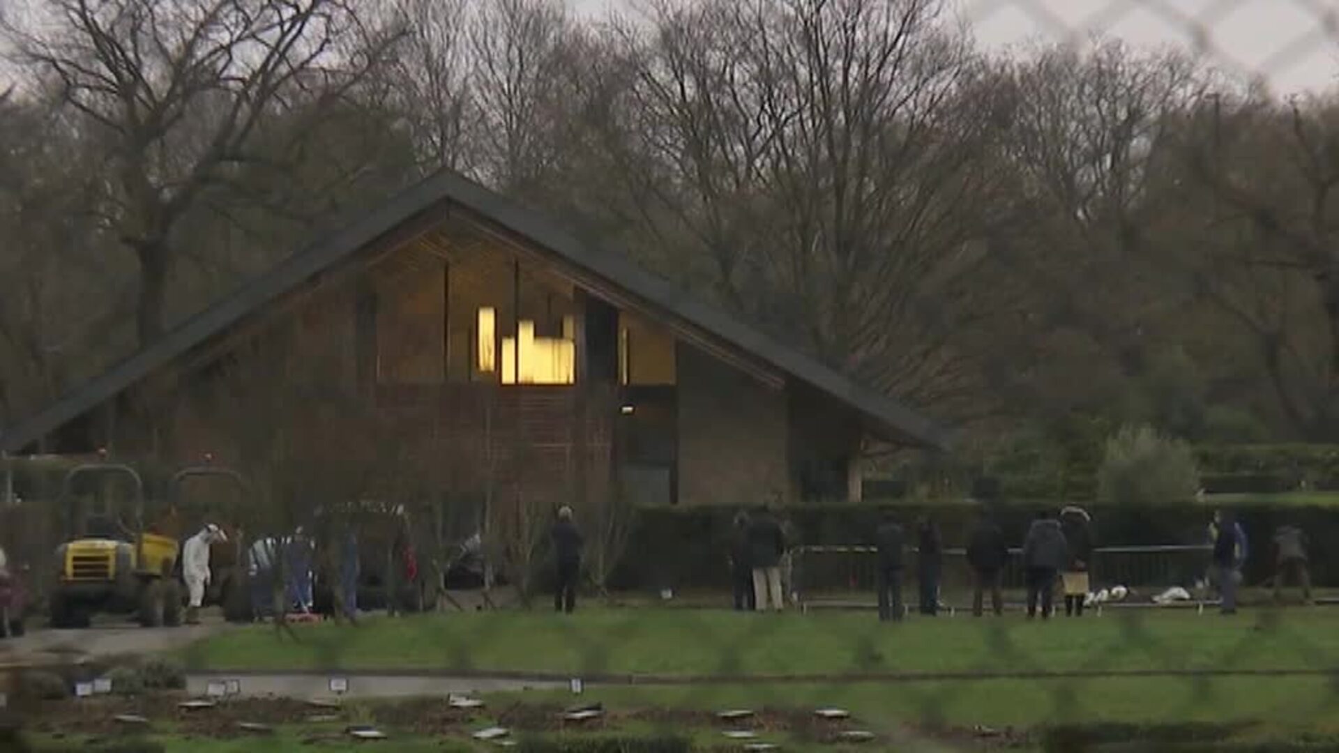 En los cementerios del Reino Unido no dan abasto para enterrar a tantos muertos