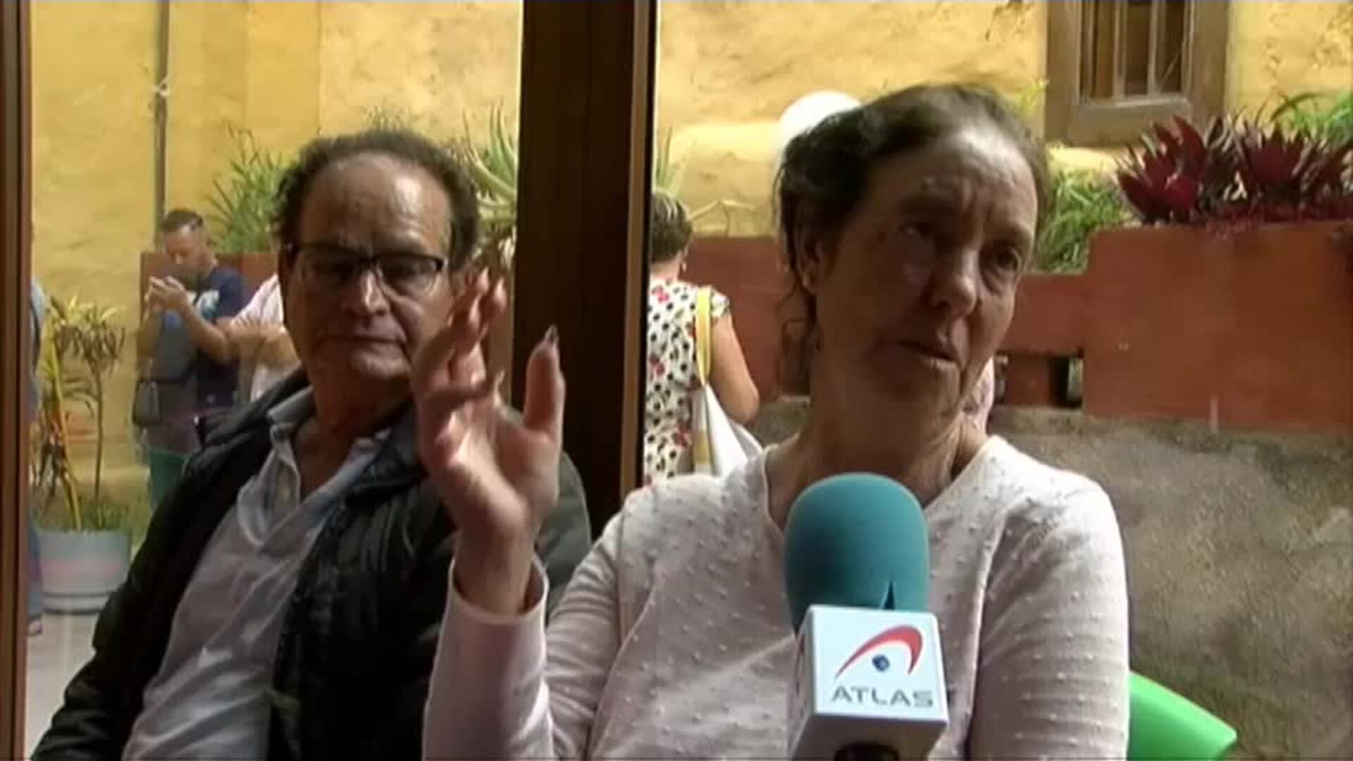 Mil hectáreas y mil desalojados, en un incendio sin controlar aún en la isla de Gran Canaria