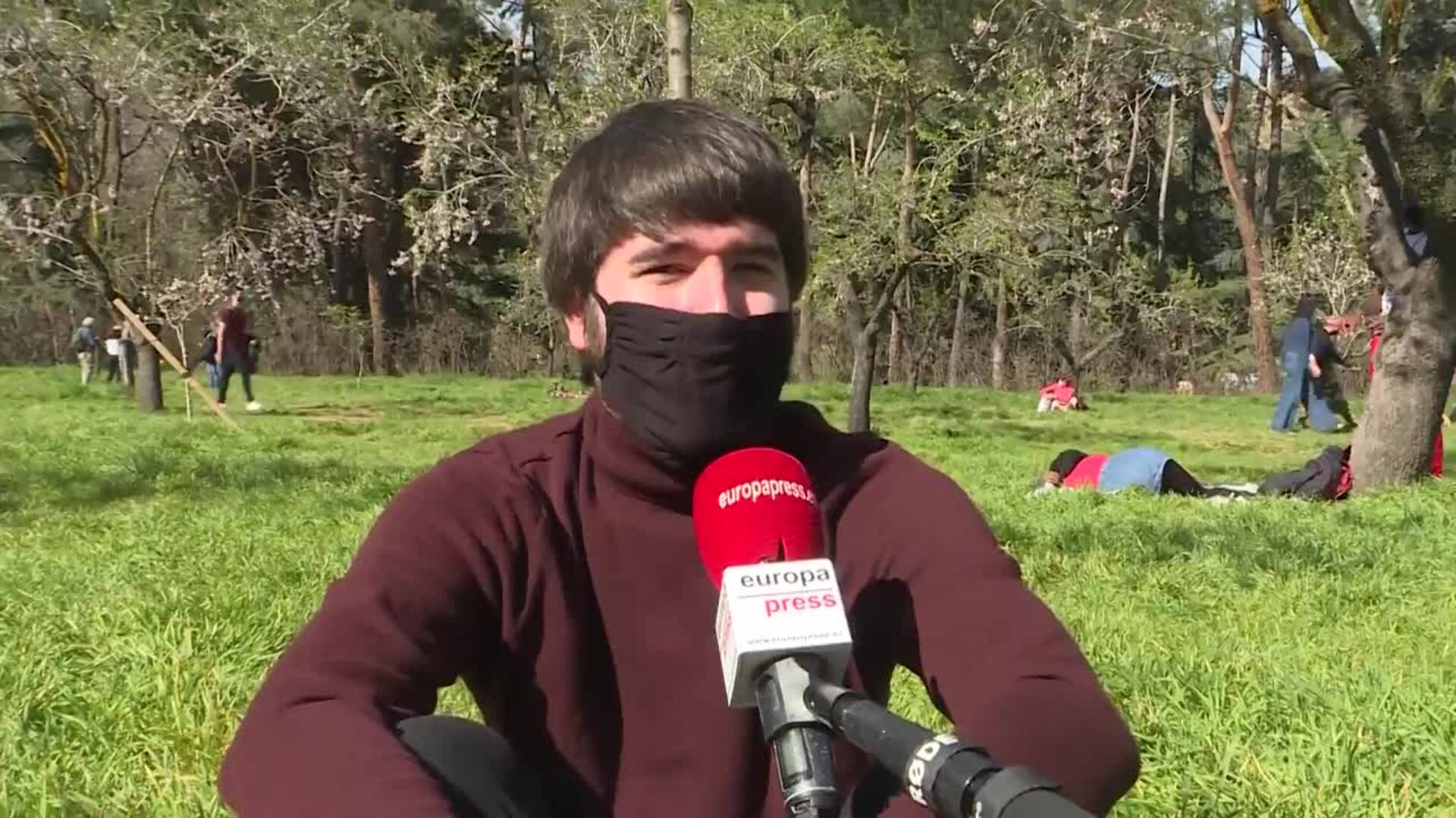 Florecen los almendros en el parque la Quinta de los Molinos
