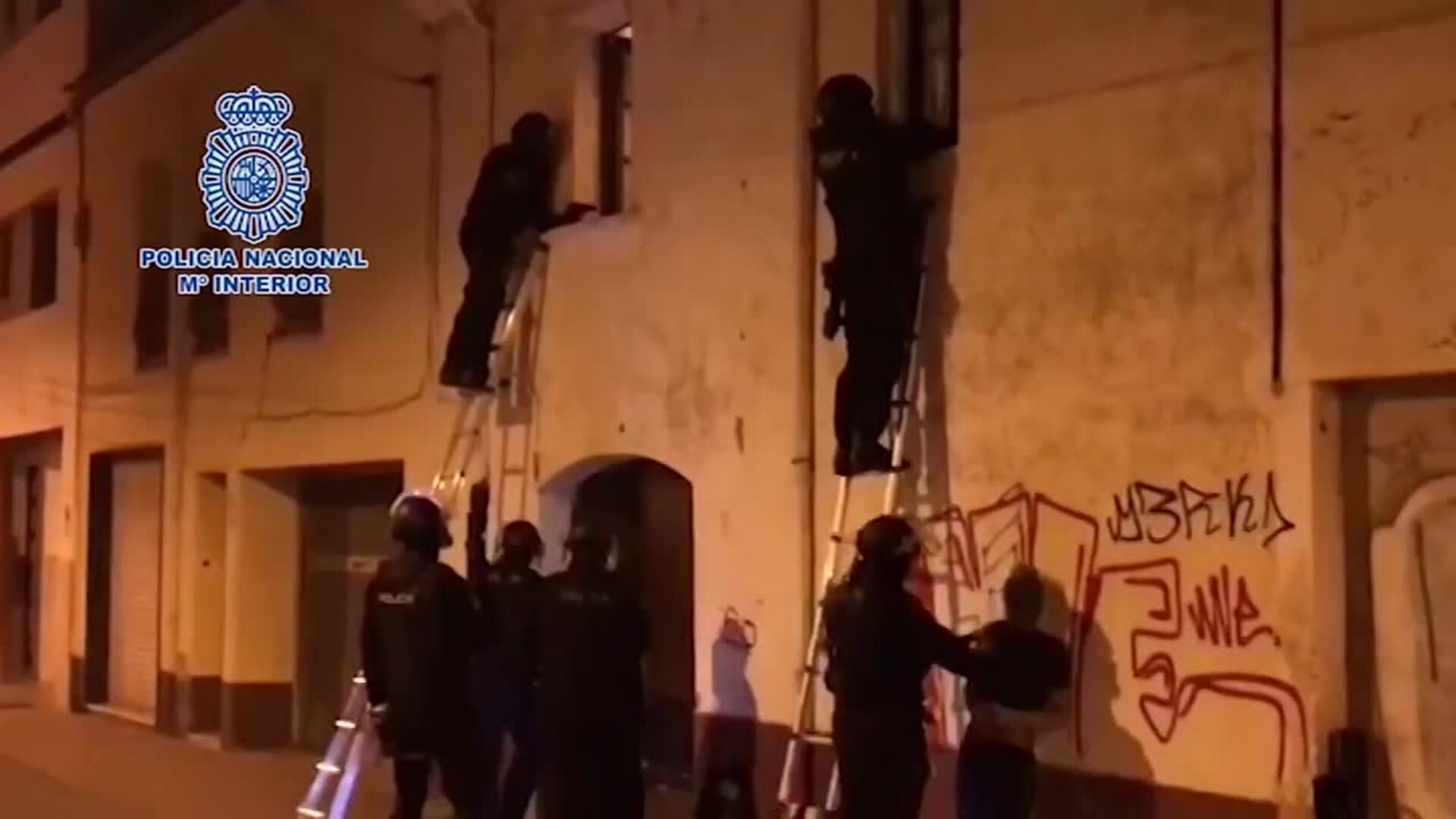 Policía desmantela centro de distribución de drogas en un narcopiso