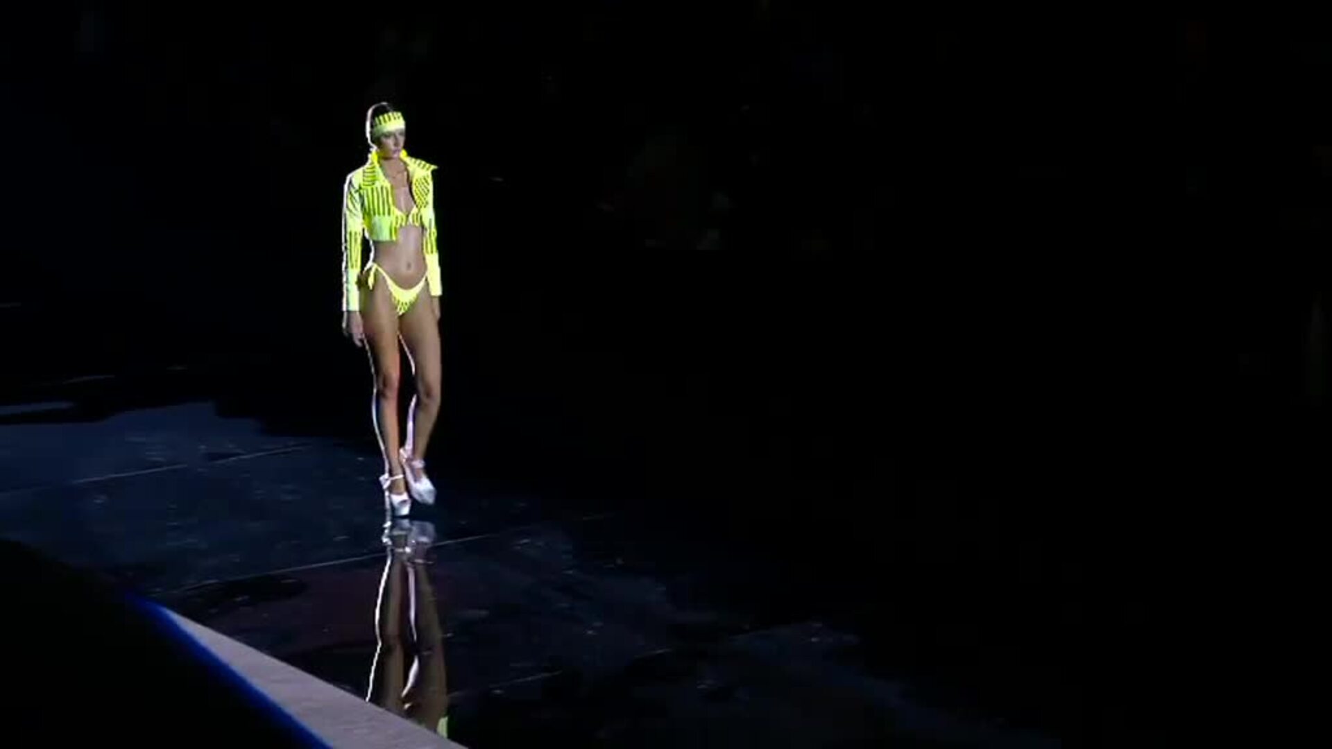 Najwa Nimri levanta el telón de una Semana de la Moda de cine El