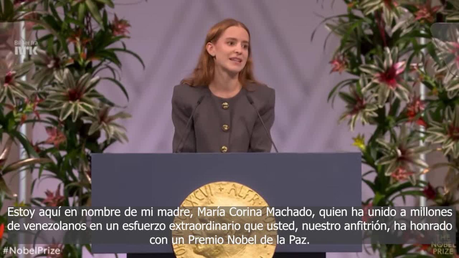 La hija de Corina Machado recoge el Premio Nobel de la Paz en Oslo en ausencia de su madre