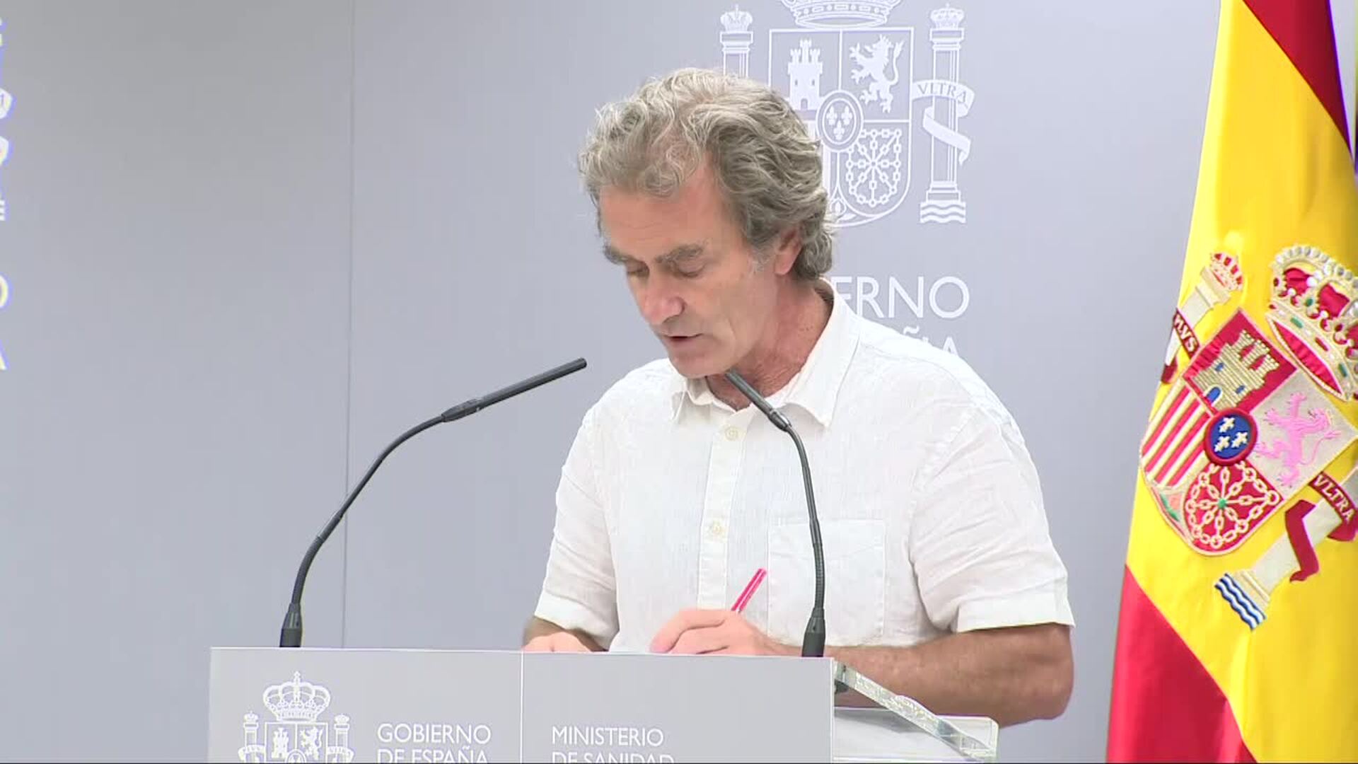 Simón asegura que se está llevando &quot;un seguimiento muy específico&quot; en escolares