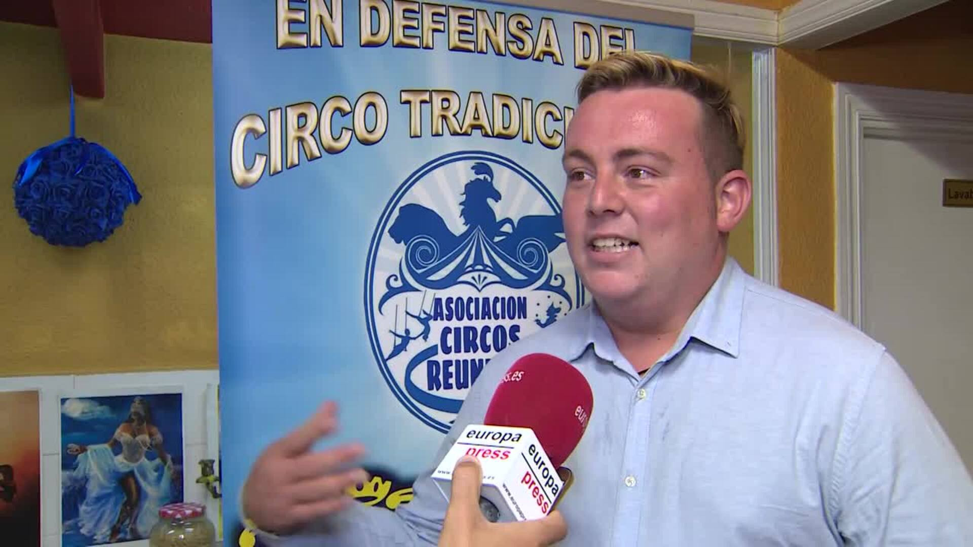 Trabajadores del circo piden al Gobierno &quot;dejar de hacer pantomimas&quot;