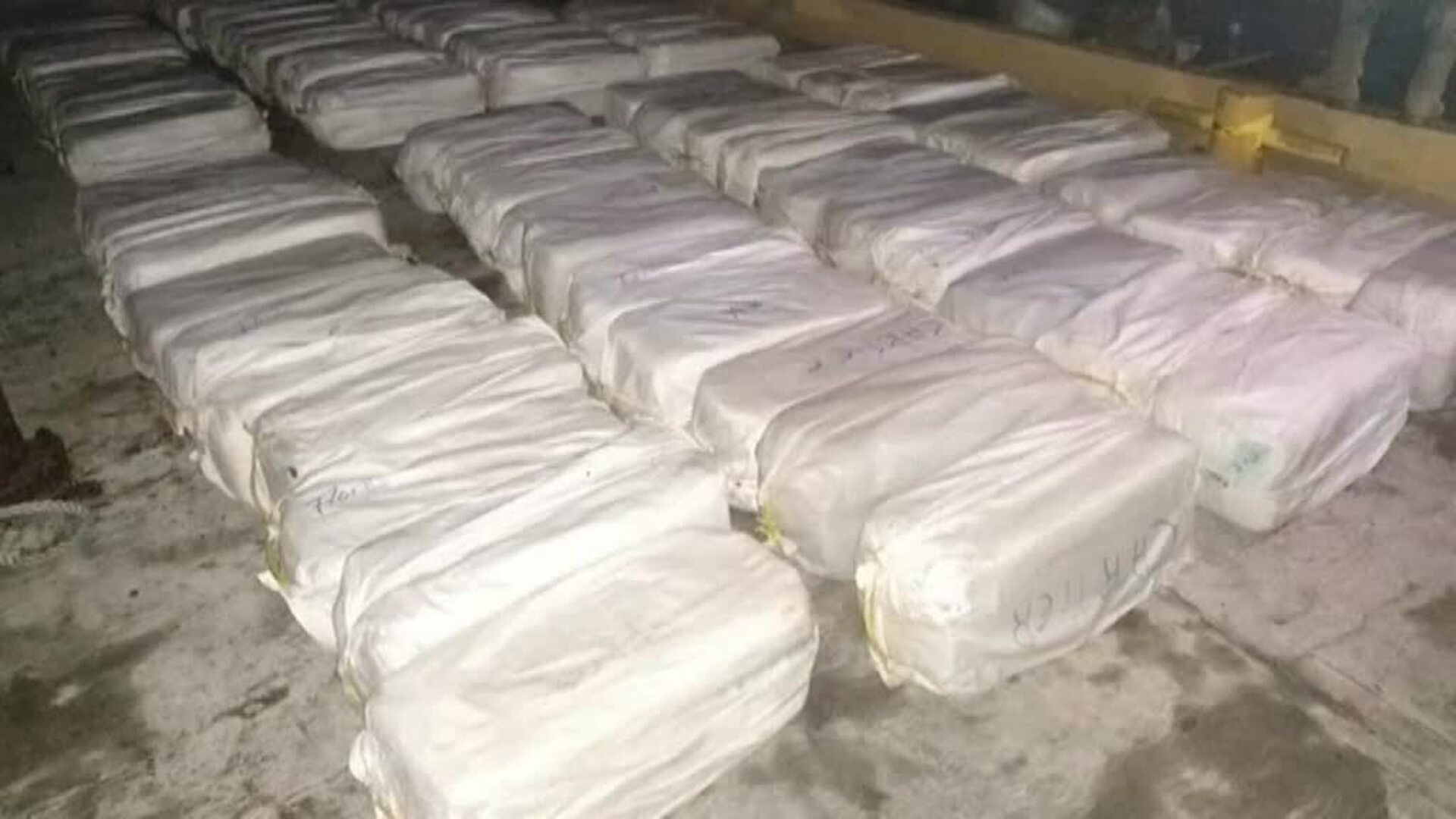 Espectacular operación antidroga con helicóptero en México