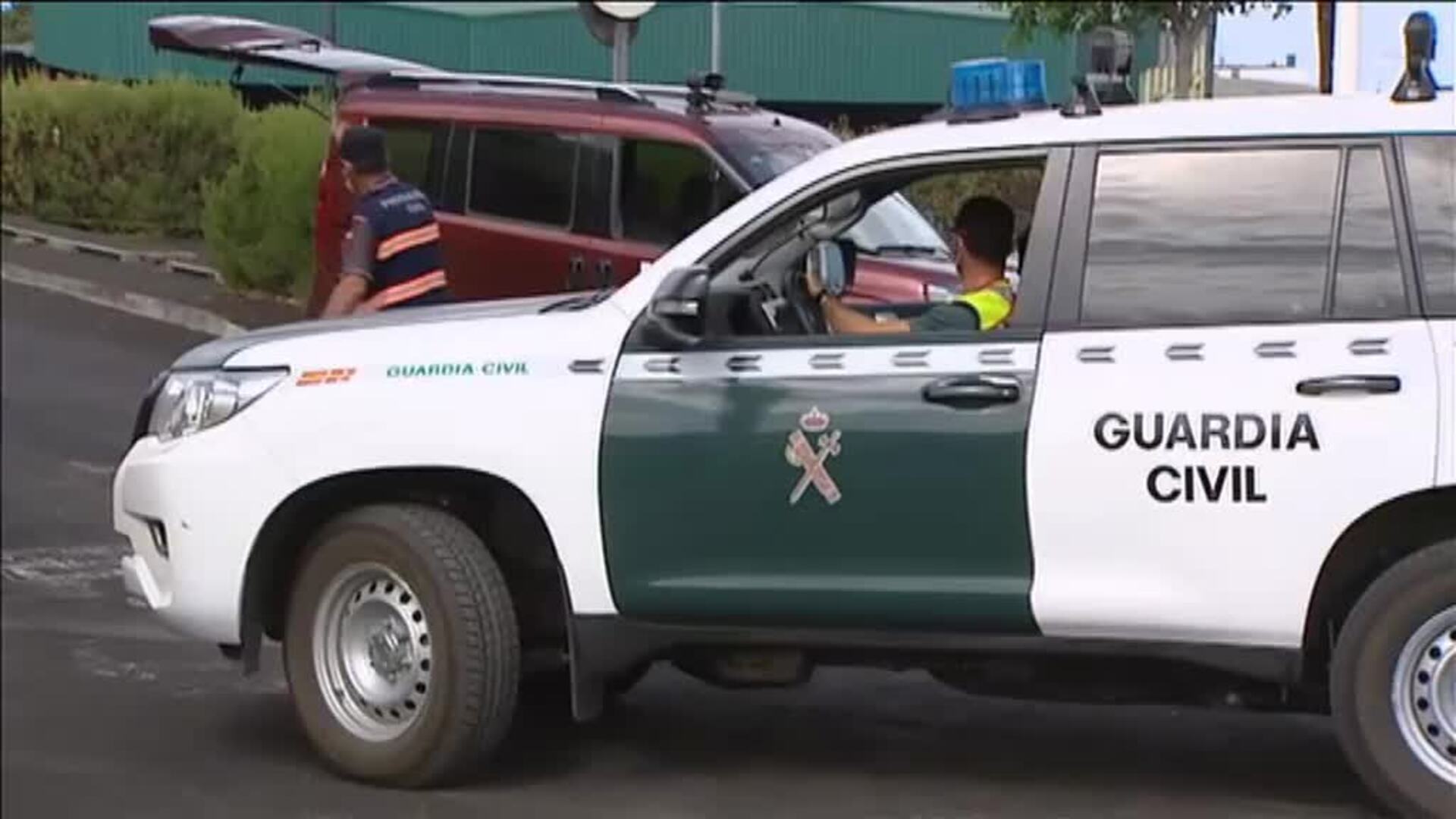 Confinados algunos barrios cercanos a la costa por la posible llegada de la colada al mar