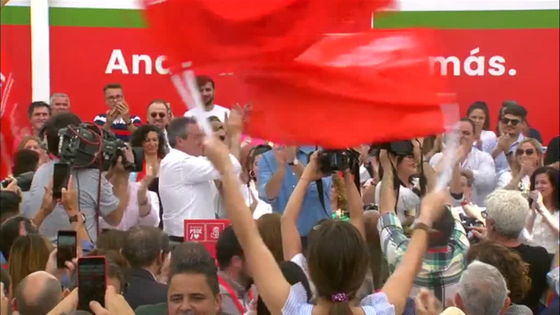 Sánchez dice que la extrema derecha no puede ser una opción para Andalucía cuando para Europa es un riesgo