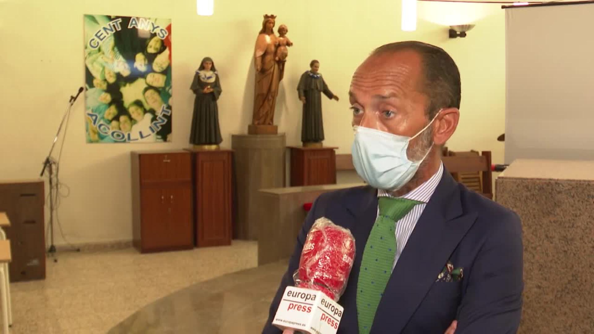 La capilla y el teatro del colegio convertidos en aulas de bachillerato