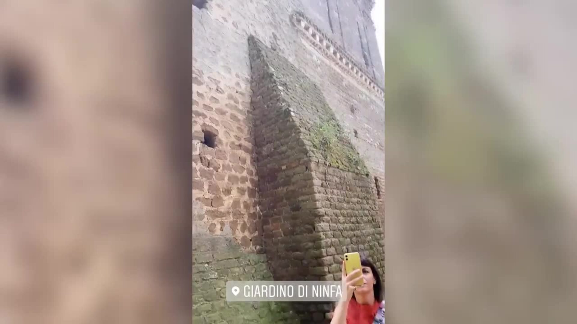 Chiara Ferragni viaja al Lazio y visita la Torreta Vecchia