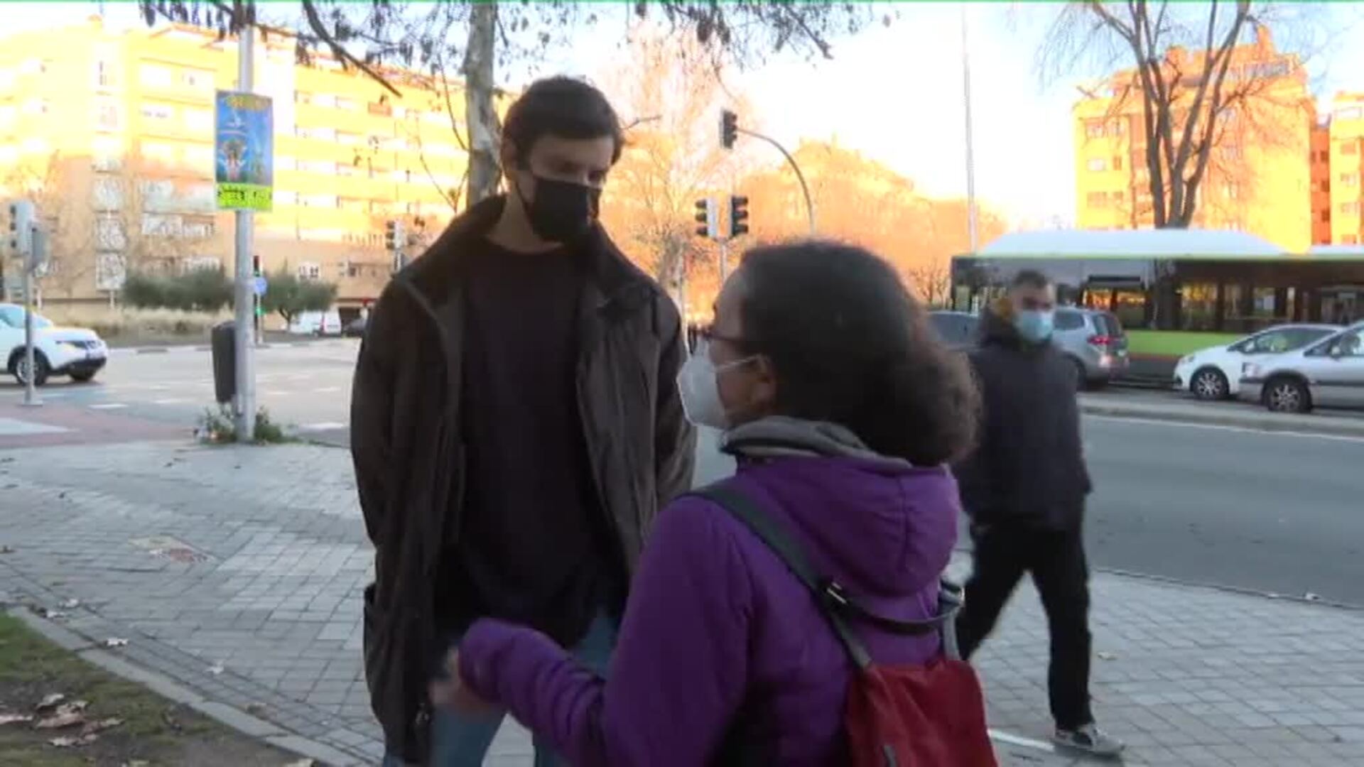 La rápida expansión de ómicron durante las Navidades tensiona los servicios básicos y sanitarios