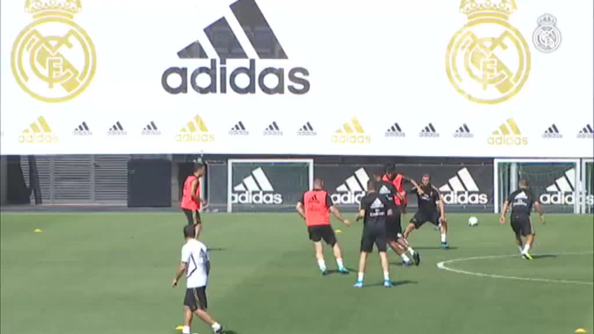 El Madrid vuelve a los entrenamientos a 12 días del inicio liguero
