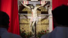 El Cristo de las Injurias se eleva por la catedral de Zamora: Todo listo para el desfile