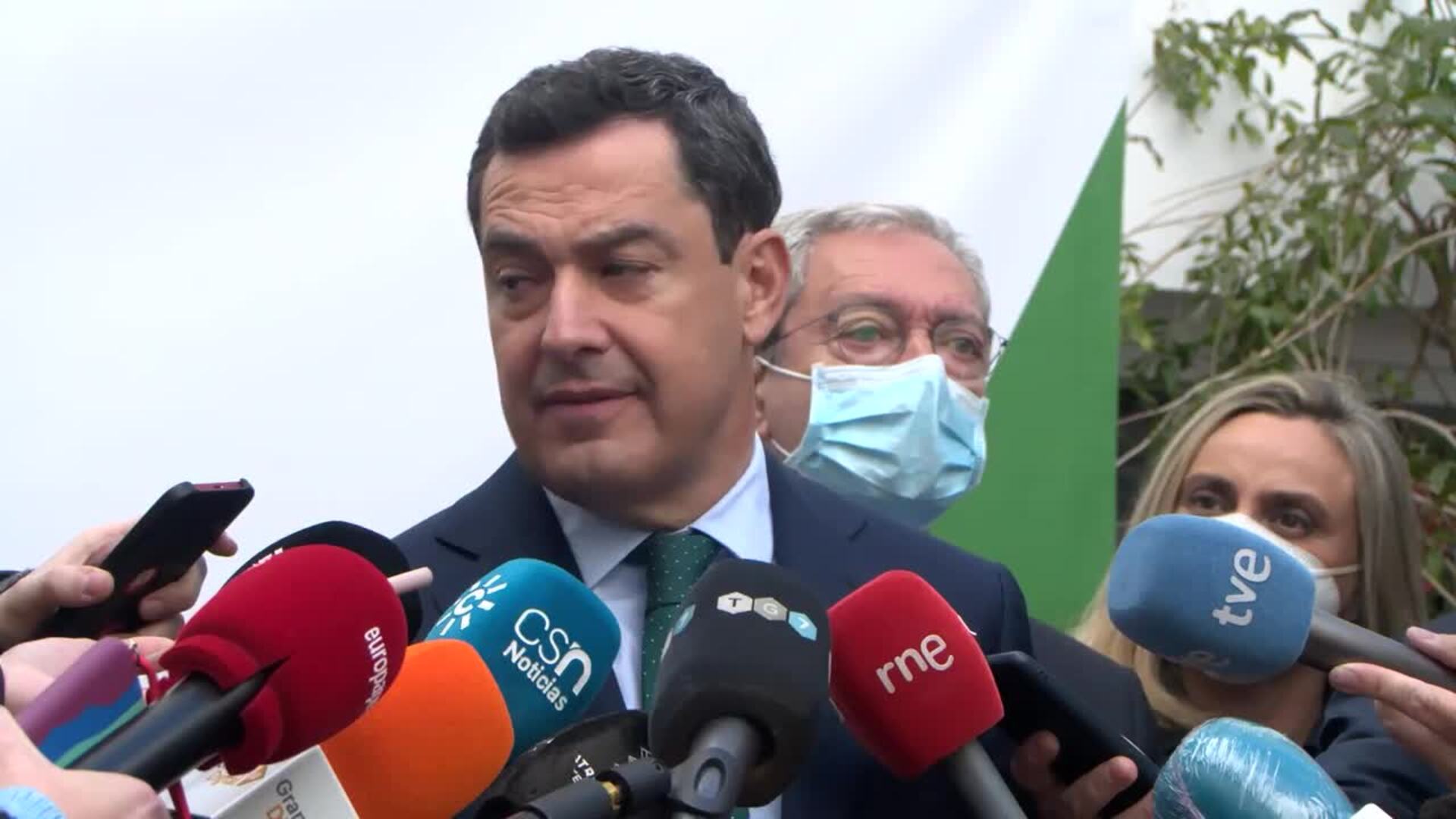 Moreno no descarta la vía judicial si hay &quot;menoscabo&quot; de fondos UE para Andalucía