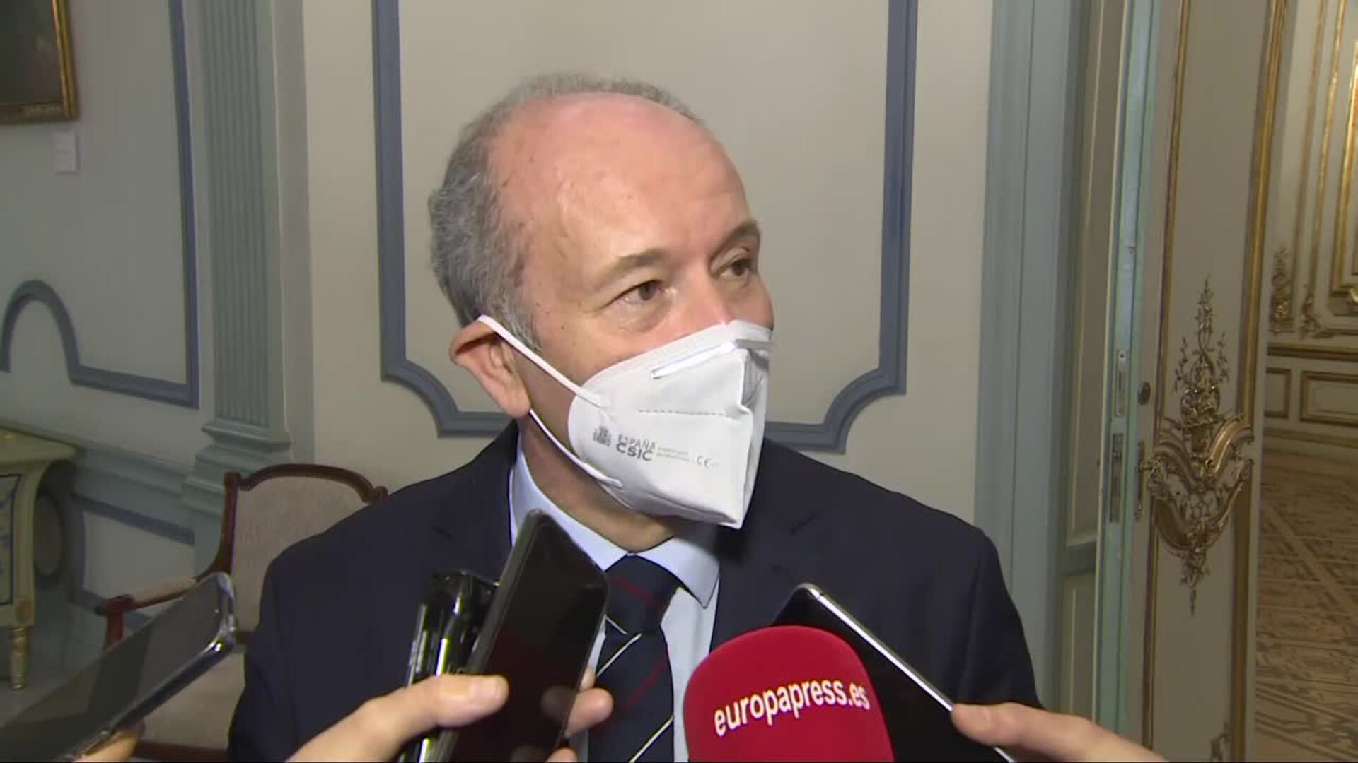 Campo ve &quot;difícil&quot; que el informe sobre los presos catalanes esté para el 14F