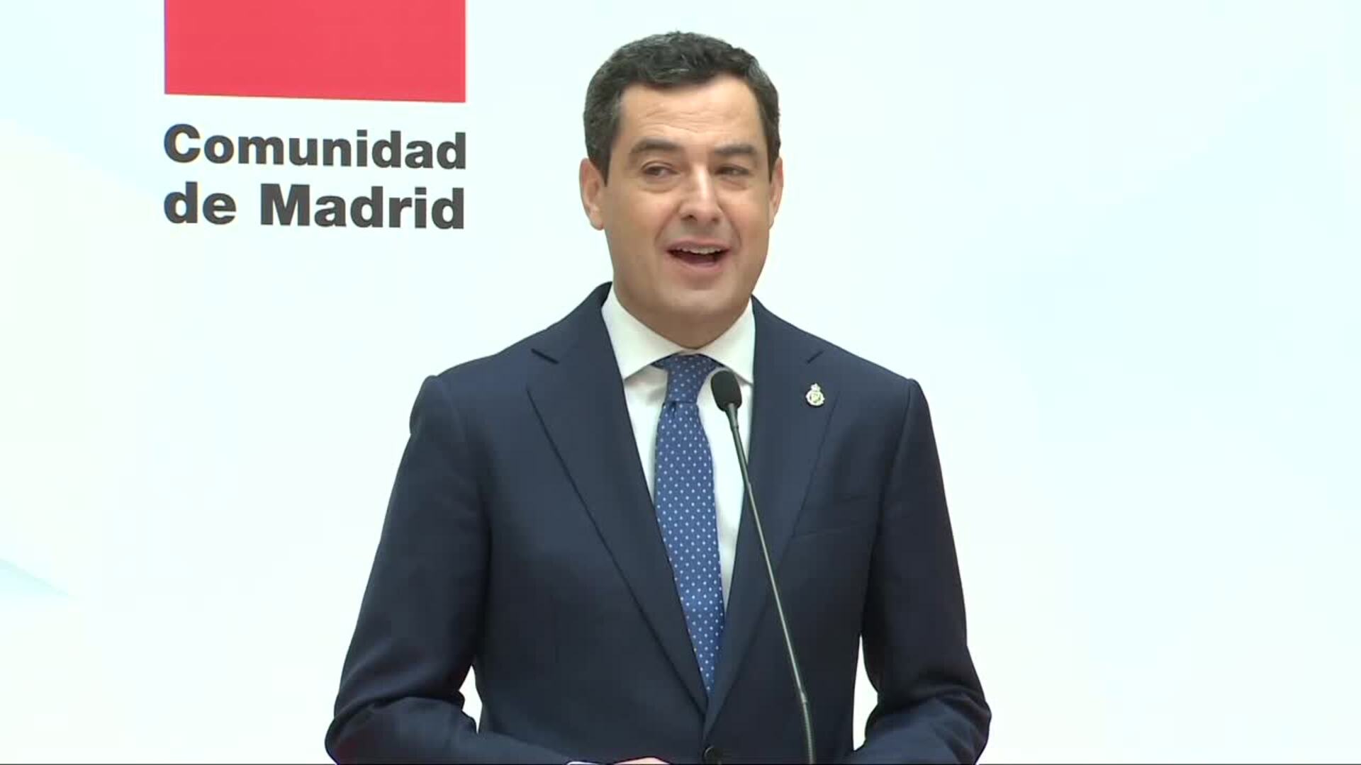 Moreno muestra su &quot;devoción&quot; por Ayuso