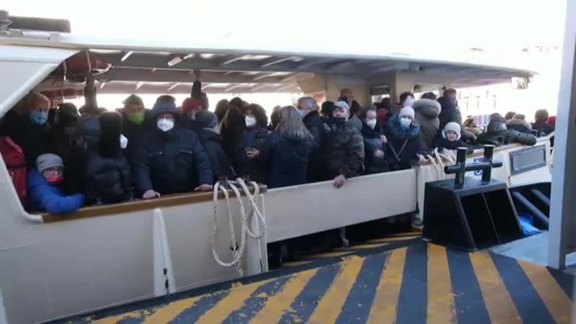 Italia cierra el ocio a los no vacunados