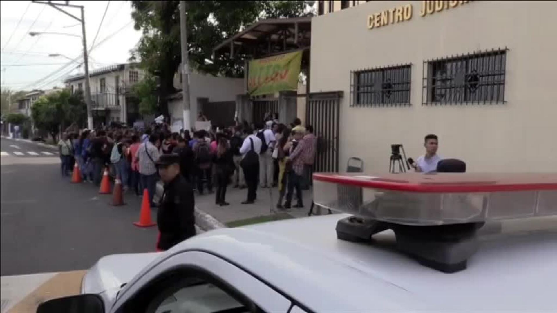 Una mujer salvadoreña se enfrenta a 30 años de cárcel por abortar