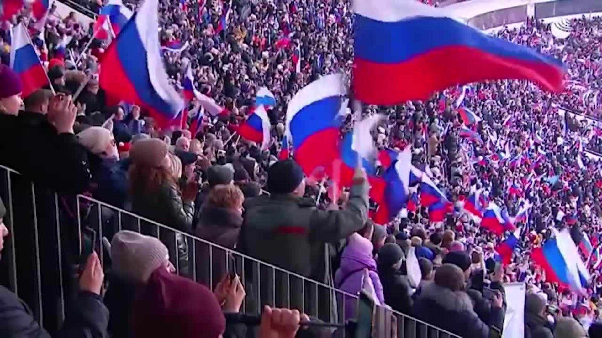 Putin reitera su discurso en un concierto ante miles de simpatizantes