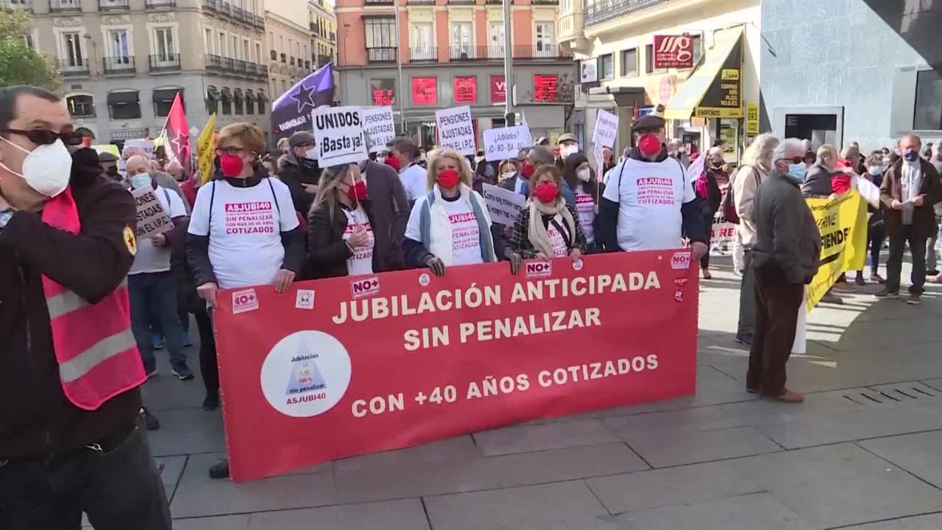 Pensionistas se manifiestan en varias ciudades por unas pensiones dignas