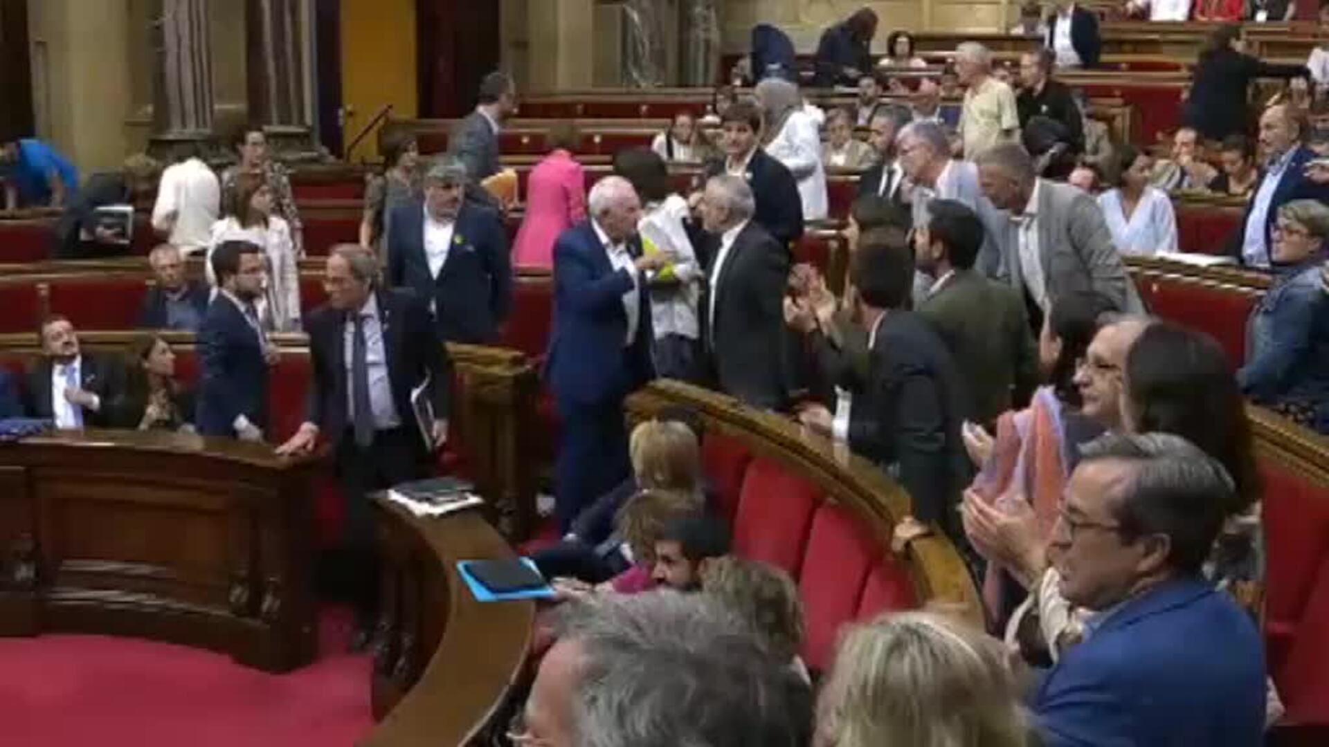 Intrahistoria de la bronca en el Parlament