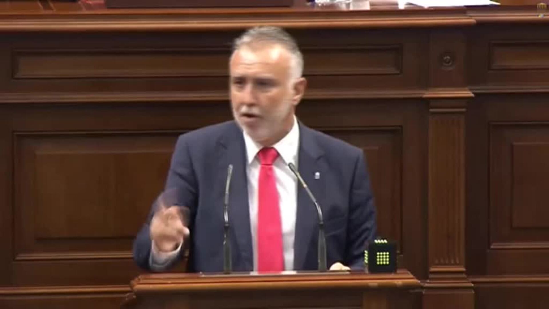 Torres: &quot;Los palmeros quieren vivir en su isla, no se quieren ir y quieren reconstruir lo que era su sueño&quot;