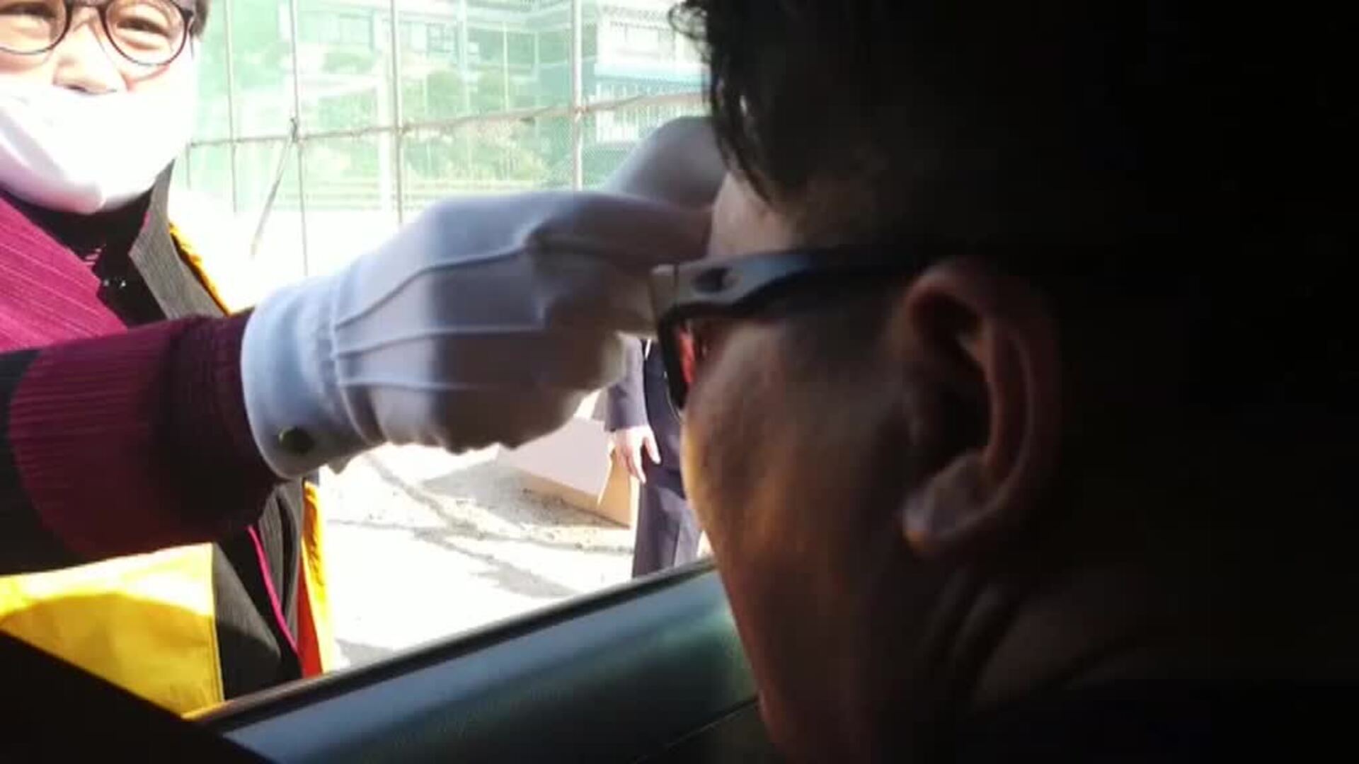 Corea del Sur continua oficiando misas en aparcamientos para evitar contagios