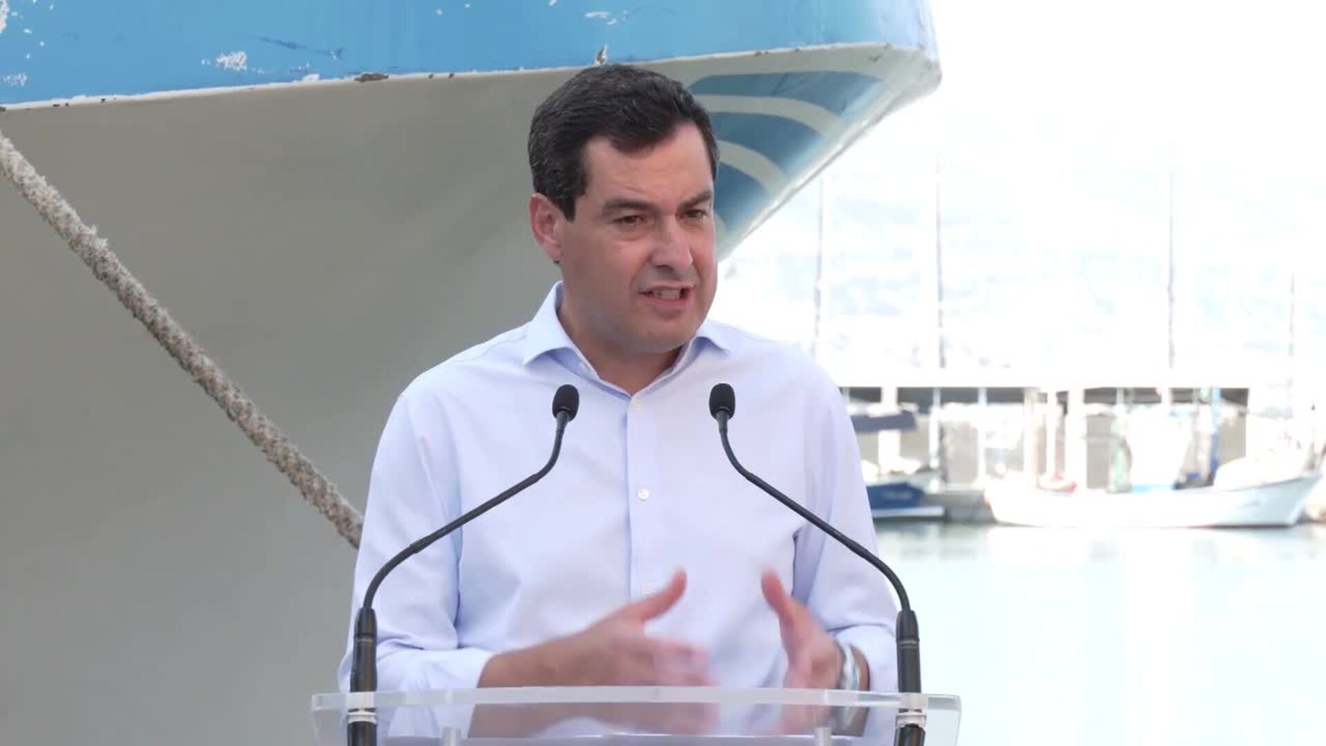 Moreno incide en el compromiso de la Junta con la pesca