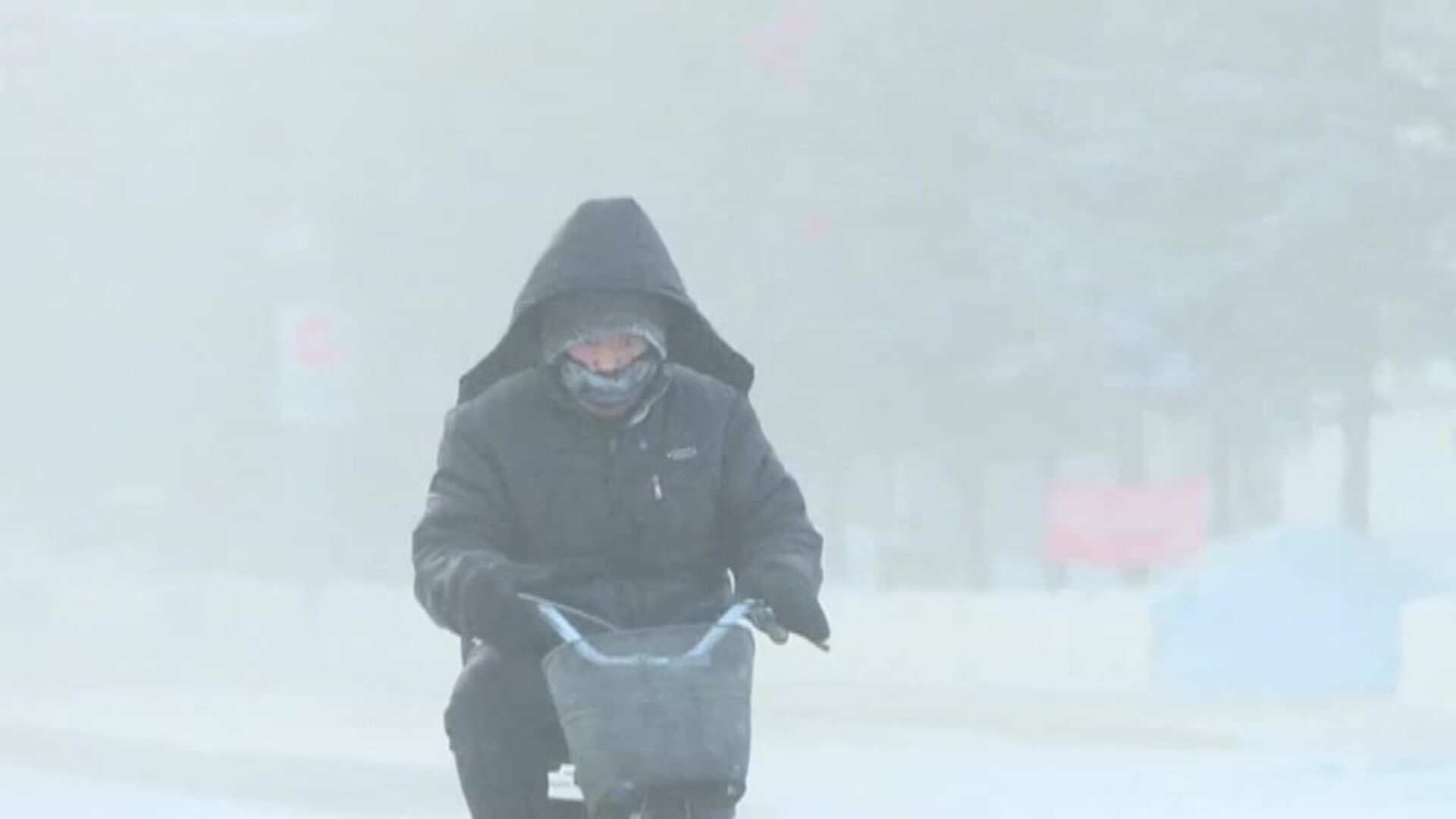 El artista Teefour le pone música al efecto más asombroso del hielo en China