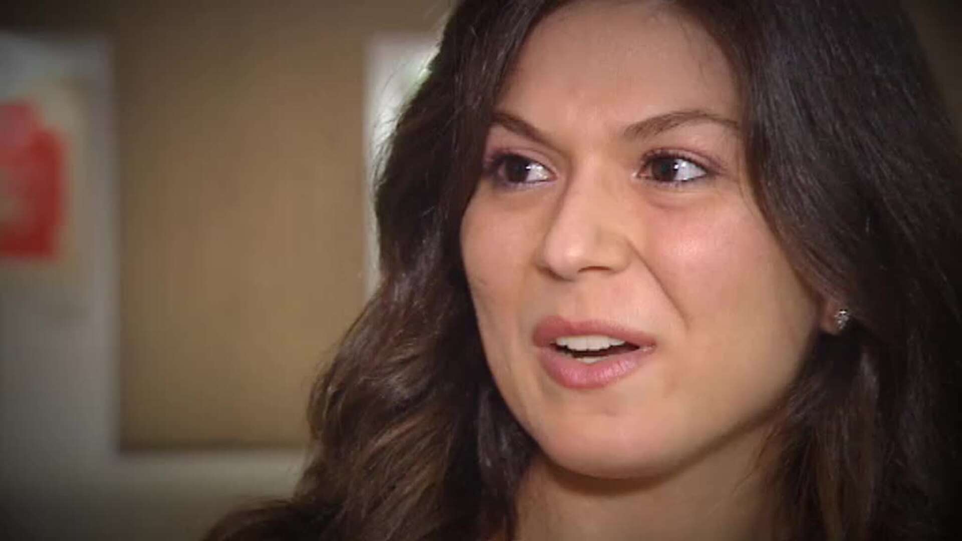 Una exposición de pintura muestra la cara más dura de la Dermatitis Atópica grave