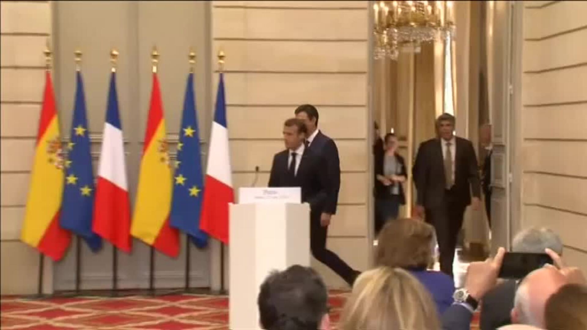 Francia recomienda no viajar a Cataluña por los rebrotes de la Covid-19