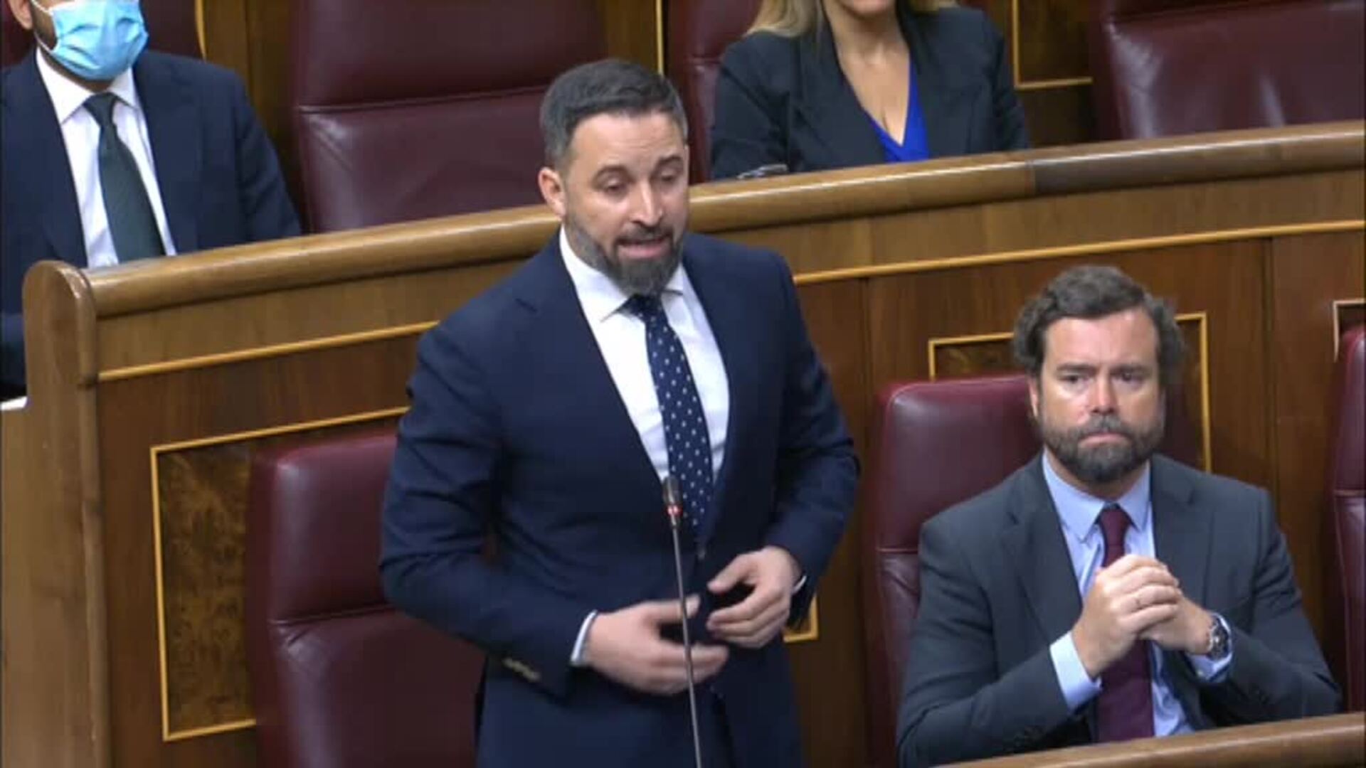 Abascal: &quot;Veo que escandalizo mucho a sus señorías, voy a seguir haciéndolo durante toda la legislatura&quot;