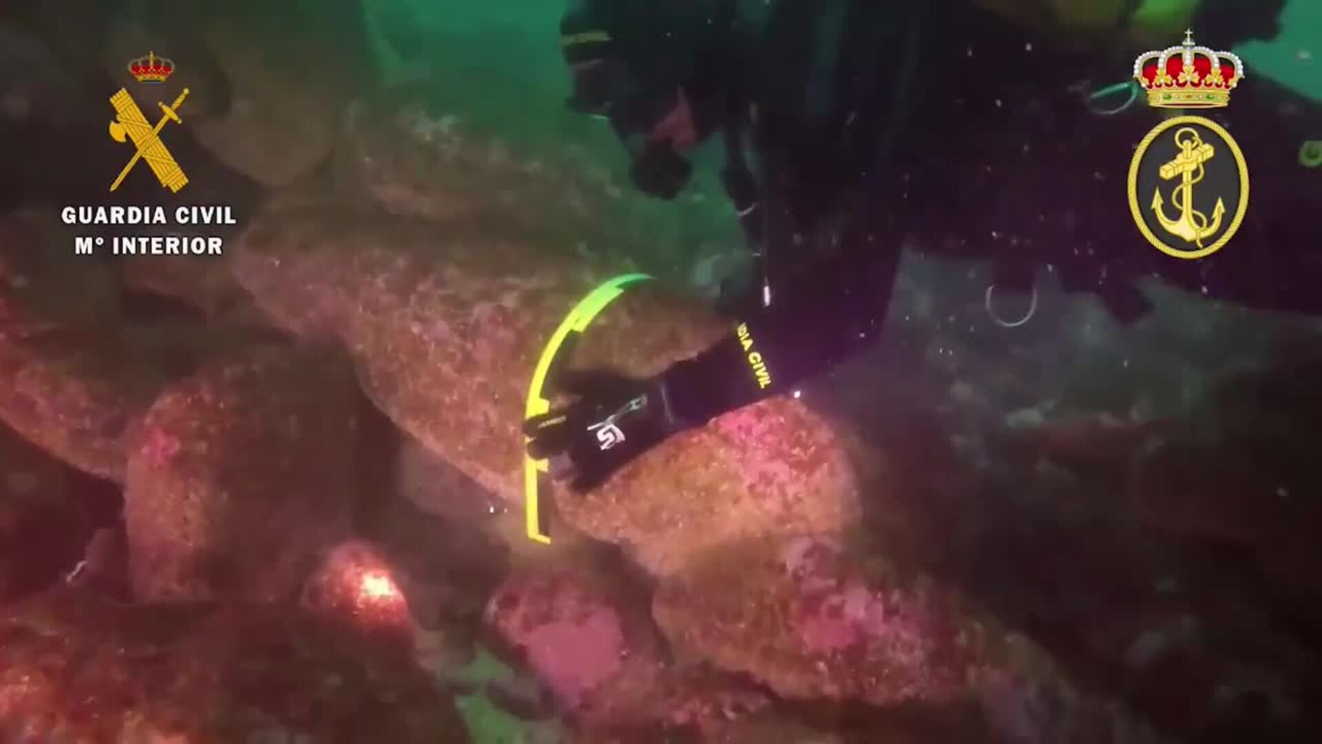 Neutralizada una bomba de la Guerra Civil hundida en el Puerto de Pasaia