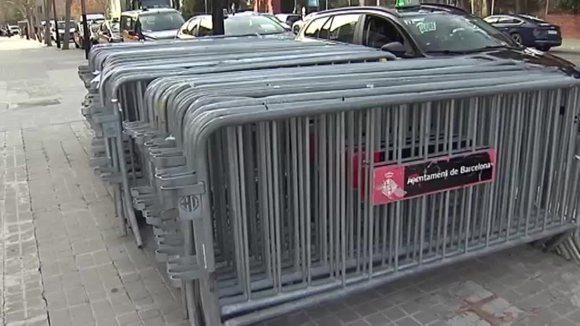 Los Mossos d&#039;Esquadra blindan el hotel de concentración del Barça y Real Madrid