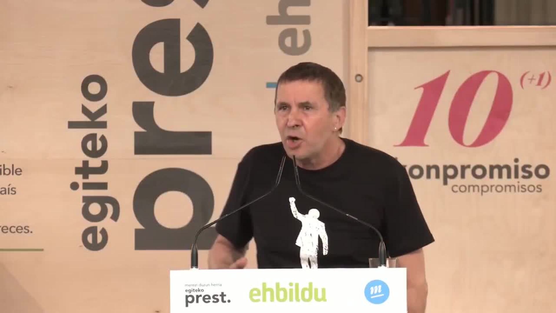 Otegi dice que el Gobierno vasco es &quot;ni-ni, ni abertzale, ni socialista&quot;