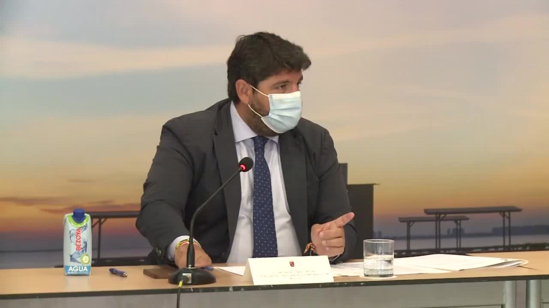 Murcia propone crear un grupo de científicos para dar solución al Mar Menor