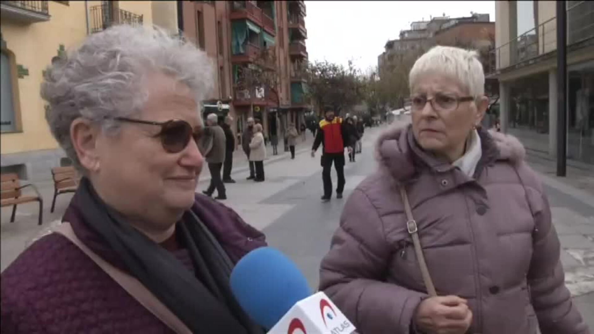 La columna de humo era visible a 30 kilómetros de Montornès del Vallès