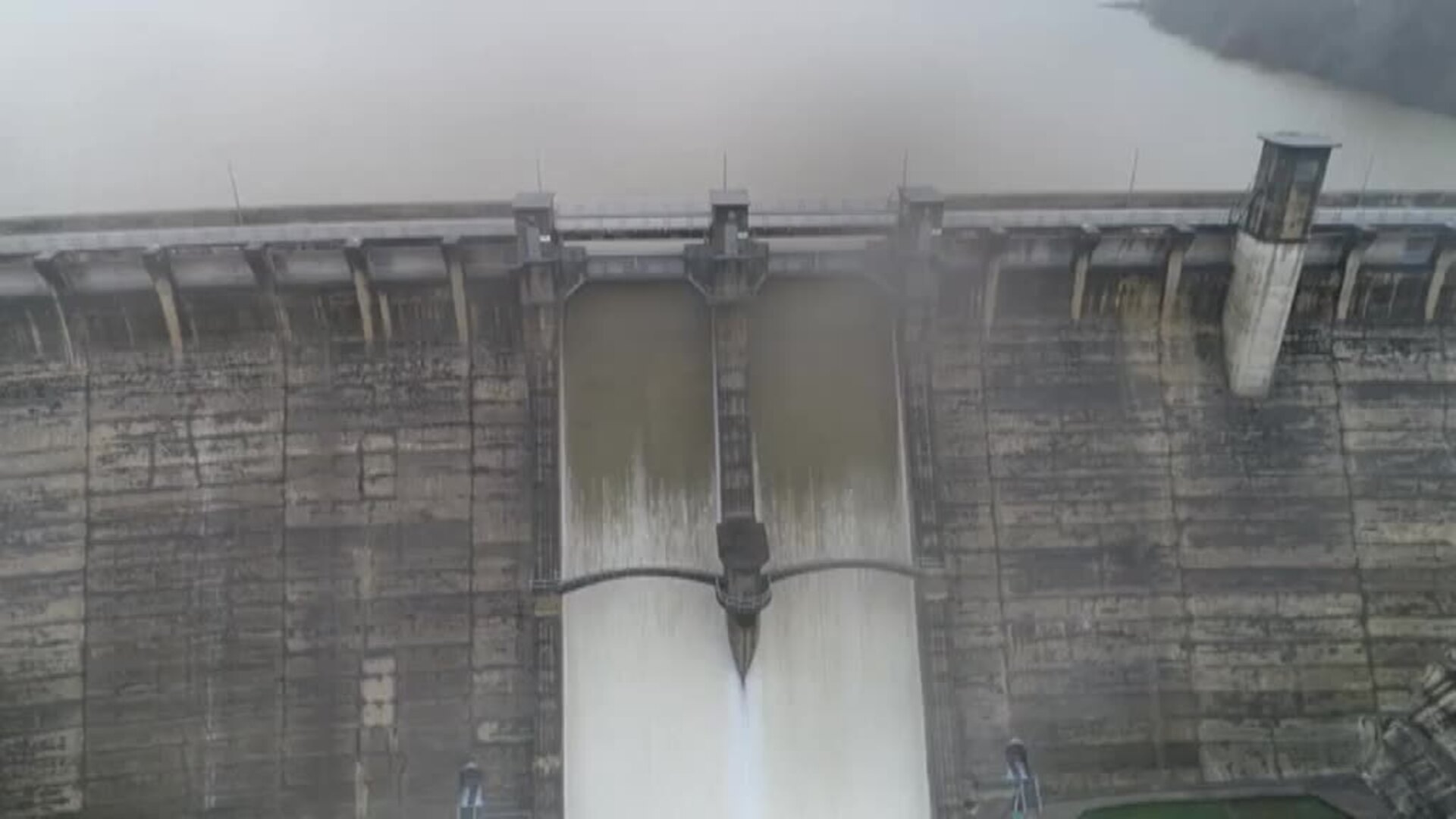 Las crecidas de los ríos en Navarra avanzan hacia el sur