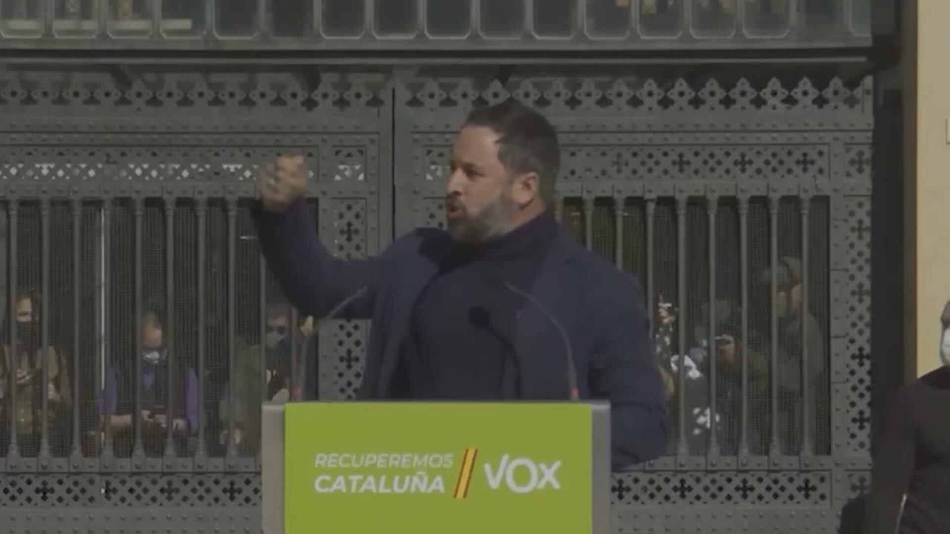 Abascal arremete contra la postura de ERC &quot;que aplaude a Otegi&quot;