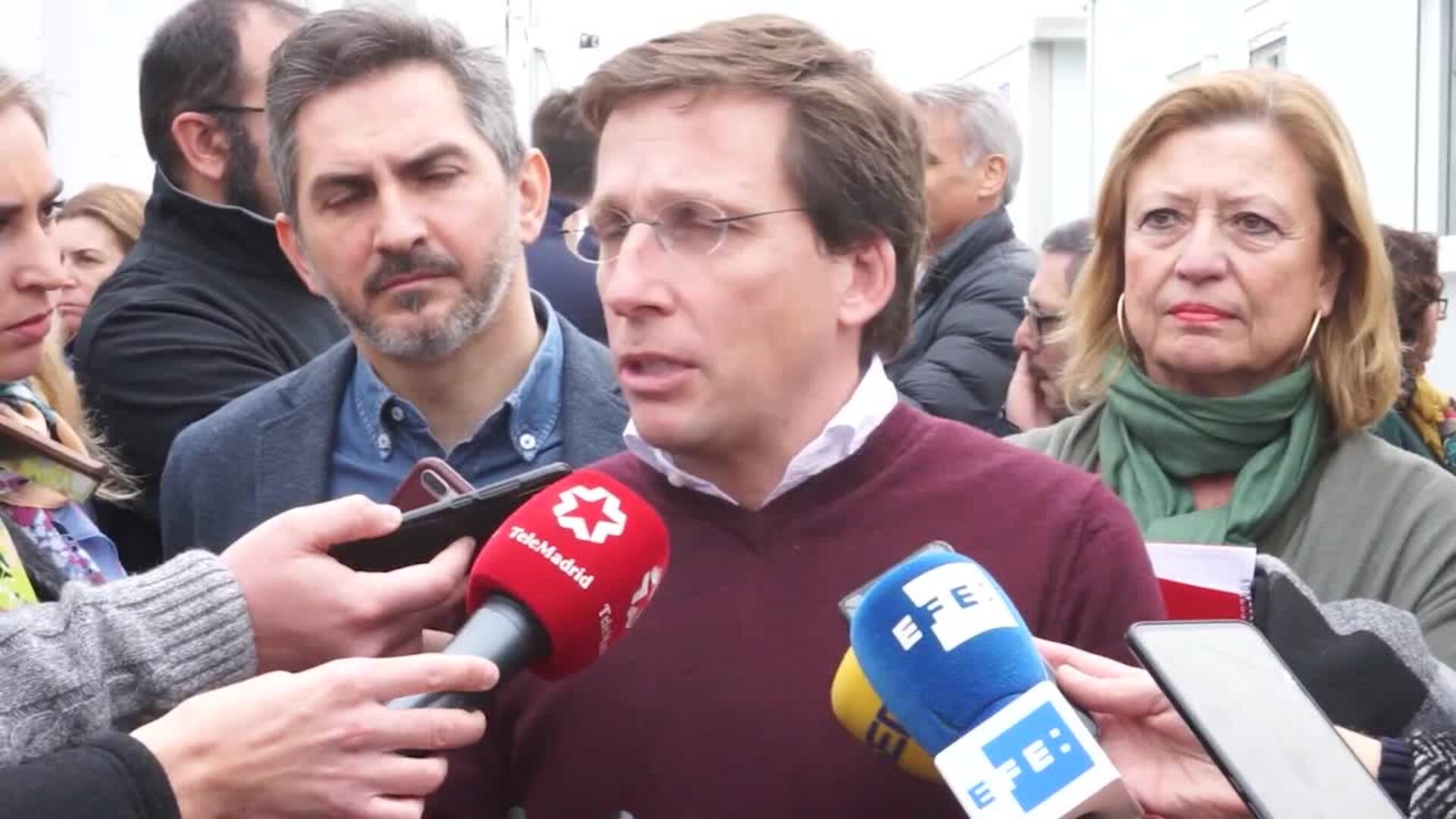 Almeida señala que ha creado más plazas para refugiados que Carmena