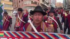 Choferes y campesinos en Bolivia marchan para exigir soluciones a la falta de combustibles
