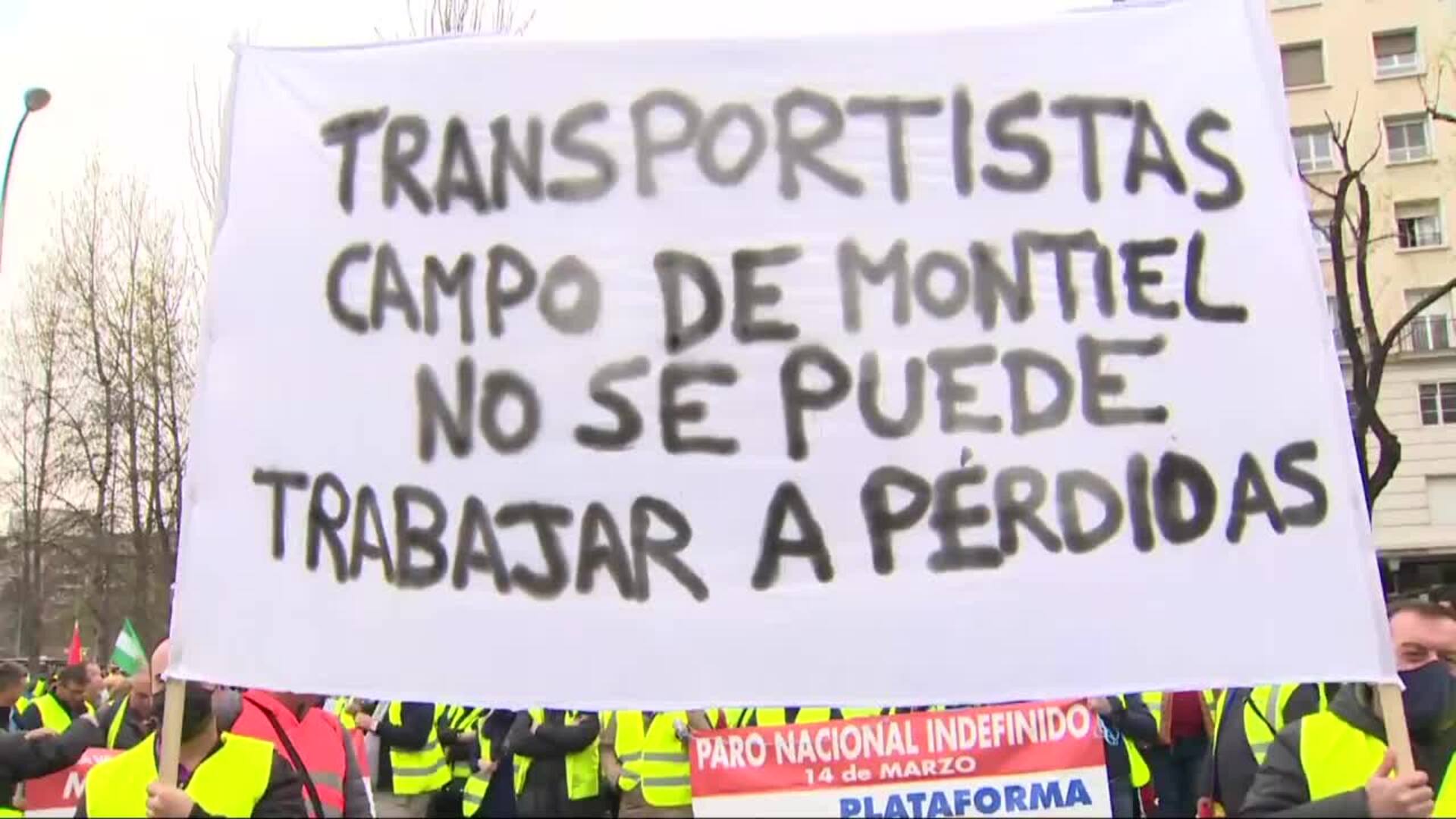 La Plataforma en Defensa para el Transporte suspende &quot;temporalmente&quot; el paro indefinido