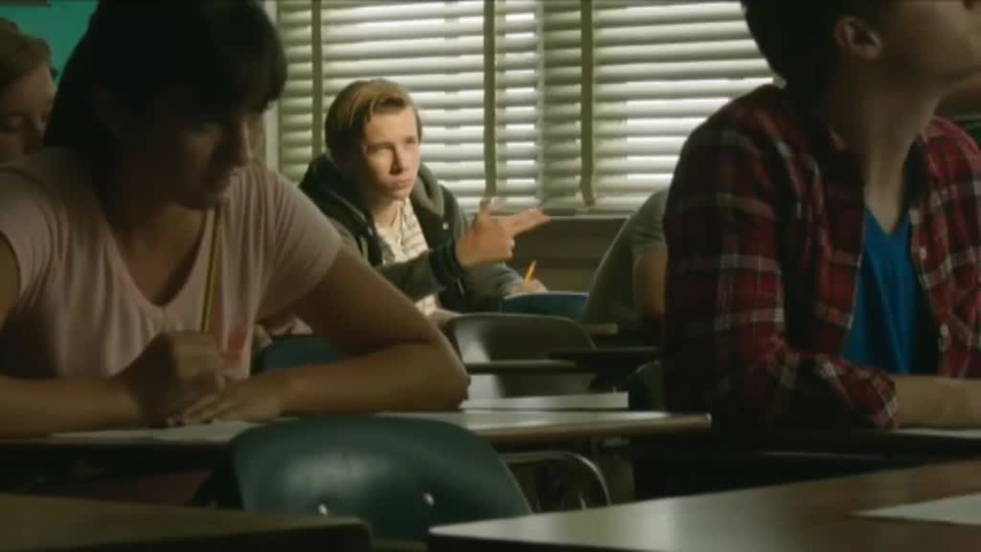 Un menor lanza desde un segundo piso a una amiga para saber lo que se siente al matar a alguien