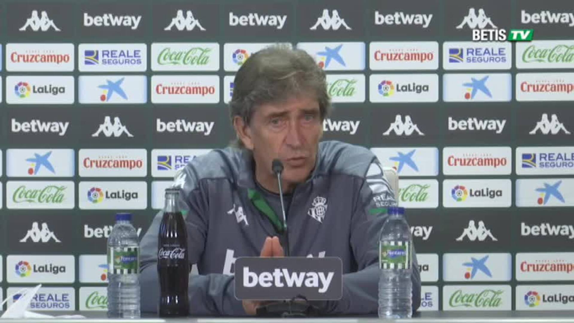 Pellegrini advierte que el partido ante el Villarreal es &quot;de seis puntos&quot;