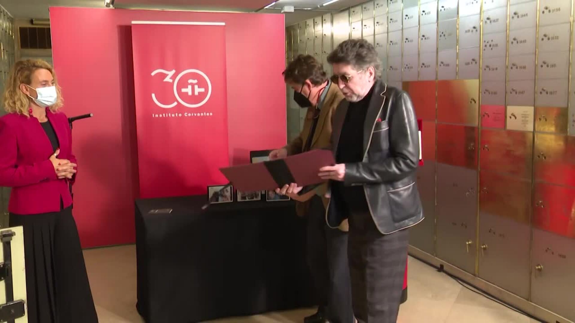 Sabina no volverá a los escenarios &quot;mientras la gente esté con mascarilla&quot;