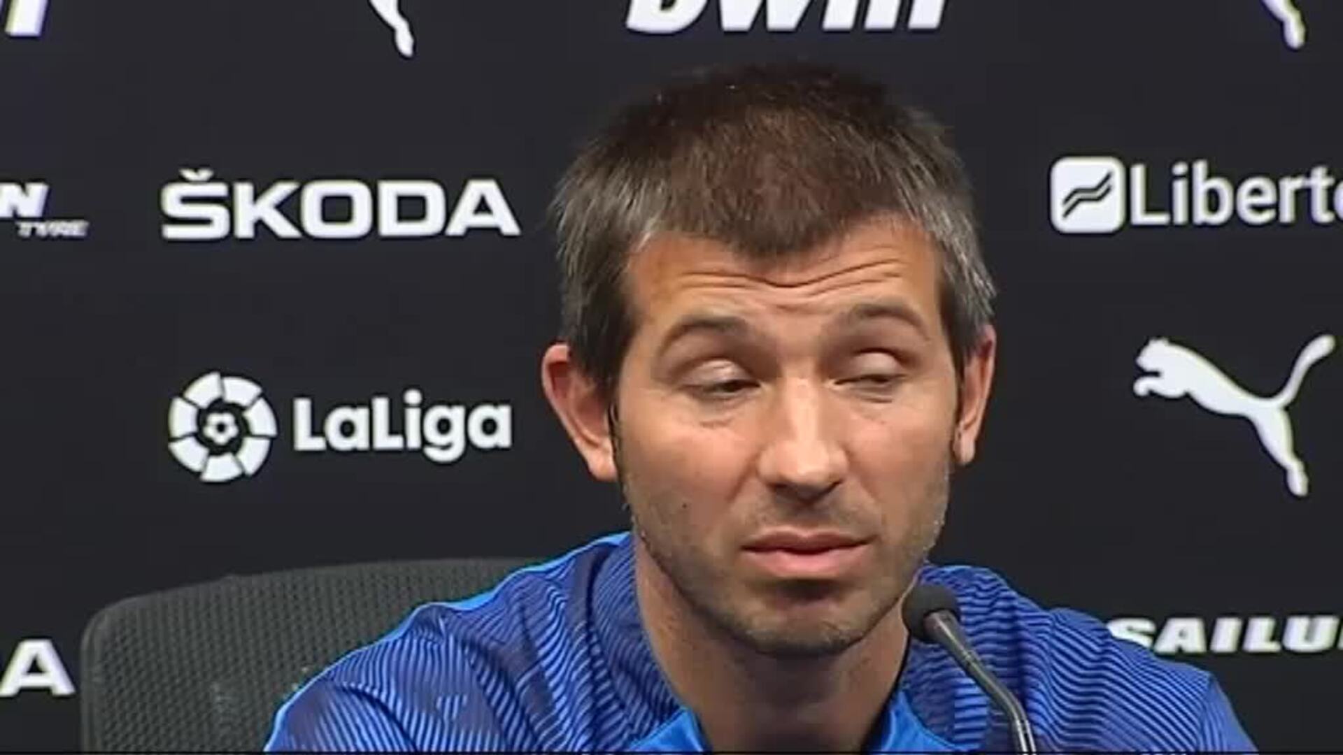 Celades no quiere &quot;dejar huella&quot; en el Valencia, solo ayudar a que el equipo funcione