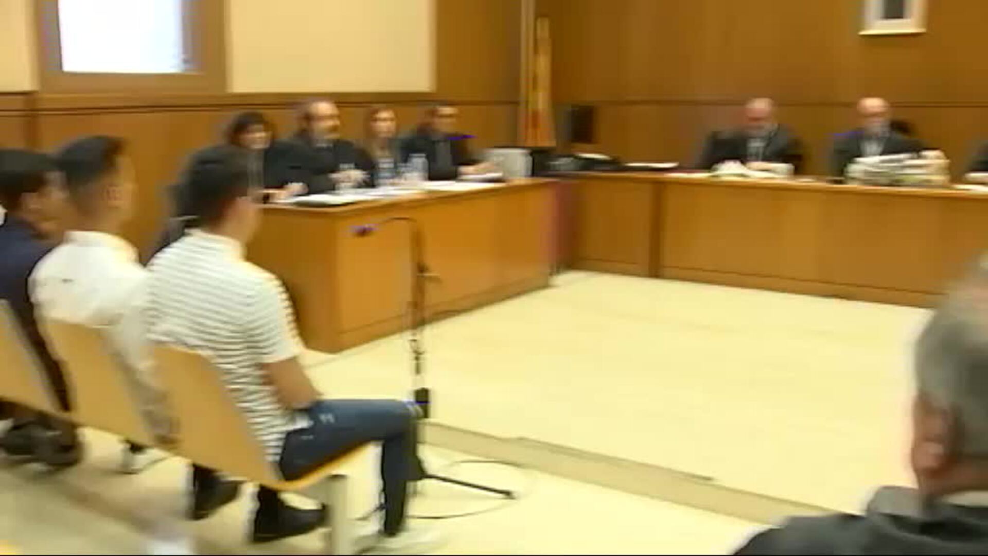 Multitudinaria manifestación feminista en Manresa tras las 19 agresiones sexuales en lo que va de año