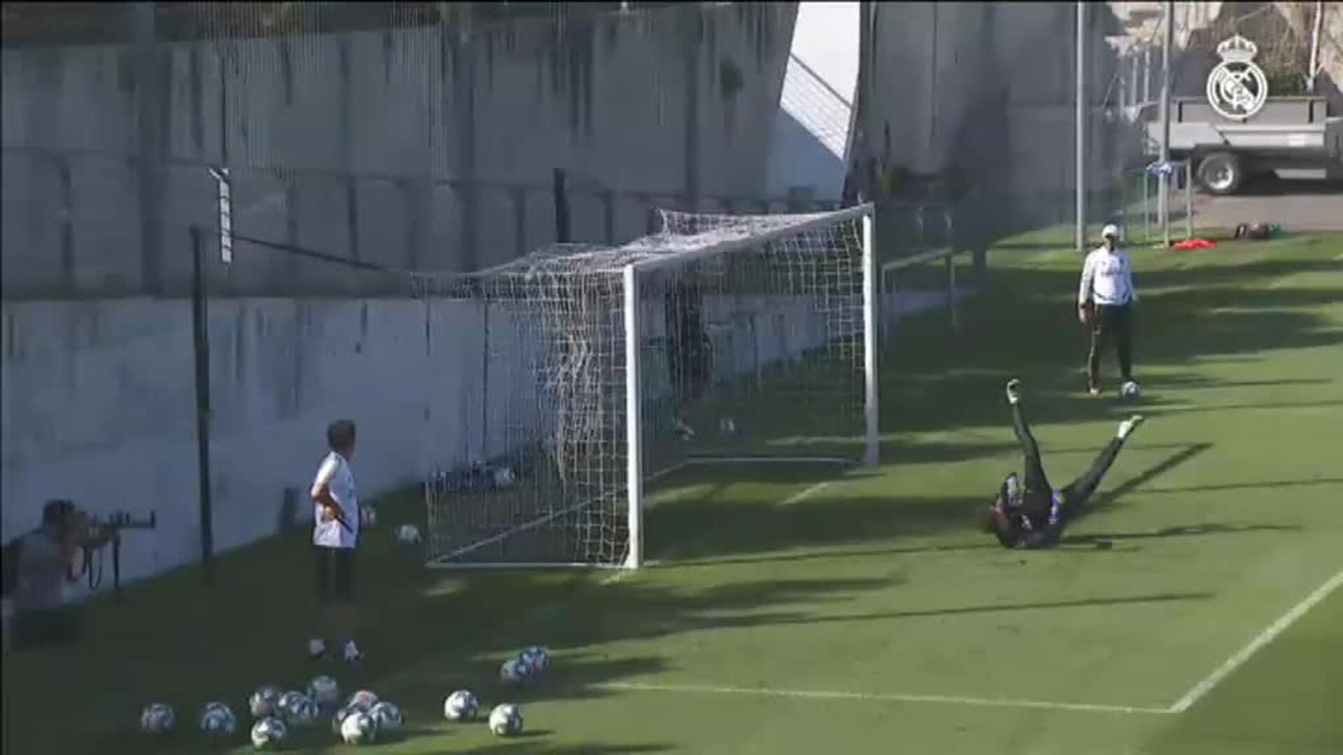 Los lesionados Kroos y Mendy siguen entrenándose en solitario